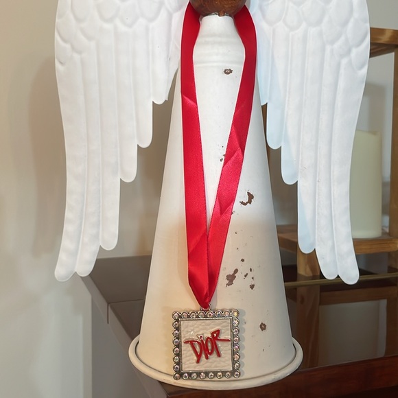 🆕🎉Stunning Silver Pendant with designer influence❌SOLD❌ - Picture 2 of 2